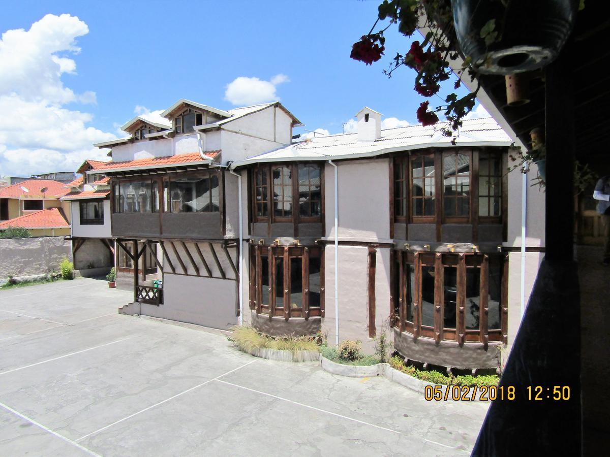 Hotel Bambu Riobamba Esterno foto